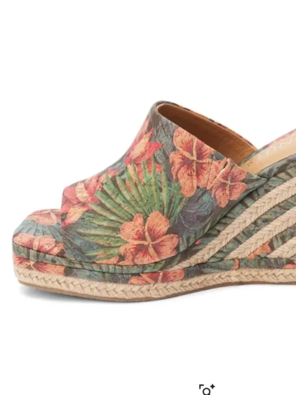 NWT MATISSE Audrey Platform Wedge Floral Multi Color Sandals